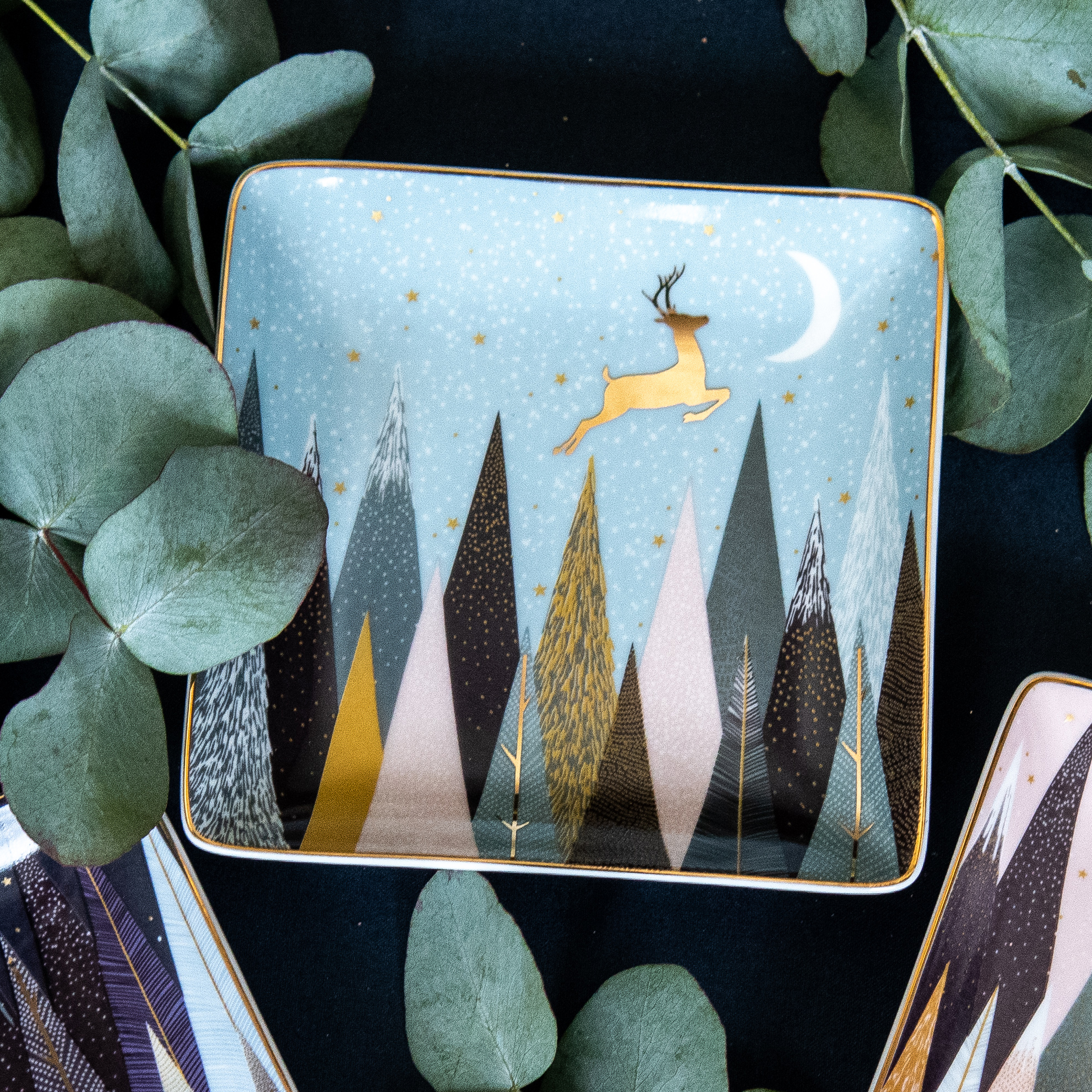 Sara Miller London Frosted Pines Set of 3 Square Trays image number null